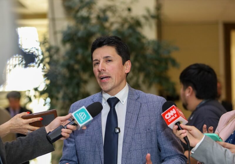 Mauro González aclara información sobre sus inasistencias: ‘Los registros oficiales están disponibles para todos’